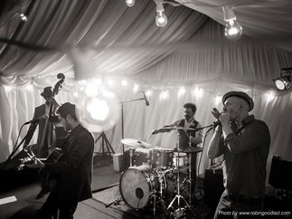 Promo The Little Big Tones Rock