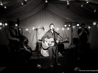 Promo The Little Big Tones Rock