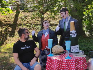 Promo Vincent And Pascal Costume Character London