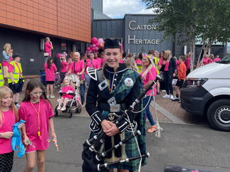 Promo Drums and Pipes Piper Edinburgh