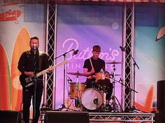 Promo New Light Rock and Pop Trio Essex