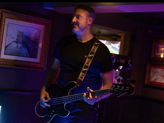 Promo New Light Rock and Pop Trio Essex