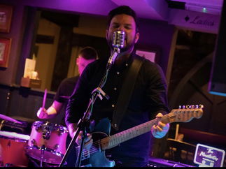 Promo New Light Rock and Pop Trio Essex