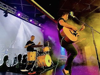 Promo New Light Rock and Pop Trio Essex