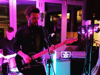 Promo New Light Rock and Pop Trio Essex