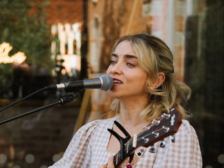 Promo Isla Solo Singer/ Guitarist London