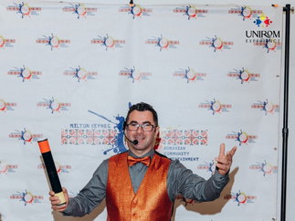 Promo Magic Maestro Magician Buckinghamshire