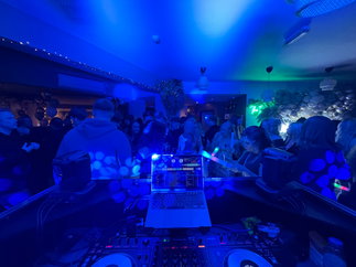 Promo DJ DW Wedding DJ Worcestershire