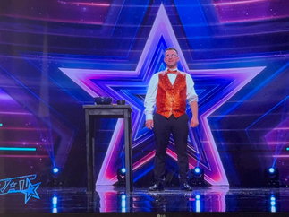 Promo Magic Maestro Magician Buckinghamshire