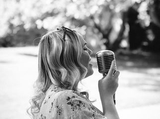 Promo Dee Solo Singer With Tracks Northamptonshire