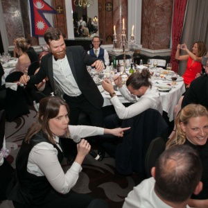 Promo The Singing Waitresses and Waiters  Hertfordshire