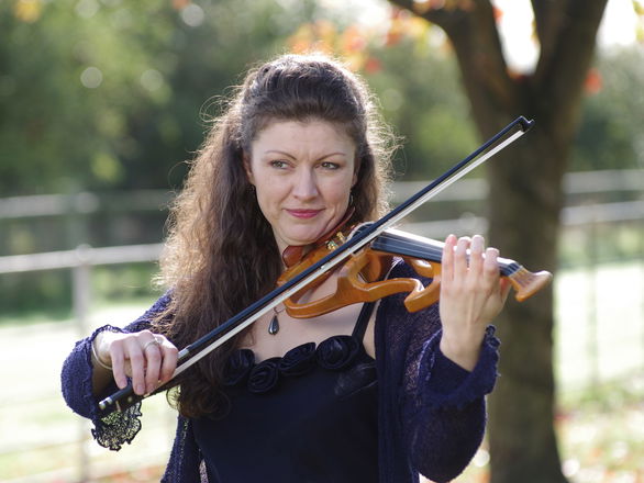 Promo Amber Strings Electric Violin Performing To Backing Tracks Worcestershire