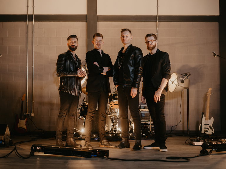 artists similar to Indie Stars