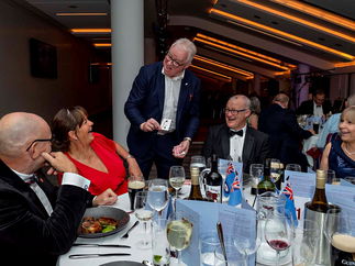 Promo Daz The Close Up Magician Magician Kent