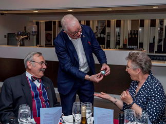 Promo Daz The Close Up Magician Magician Kent