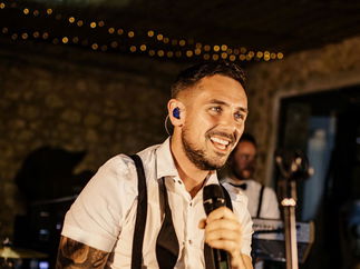 Promo In The Red Luxury Showband Midlothian