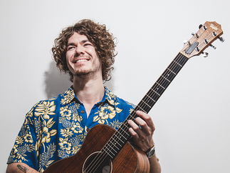 Promo James Hunt Solo Singer Guitarist East Sussex