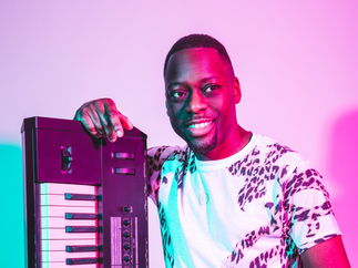 Promo James Nicholas Singer / Pianist Bedfordshire