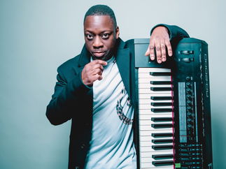 Promo James Nicholas Singer / Pianist Bedfordshire