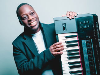 Promo James Nicholas Singer / Pianist Bedfordshire