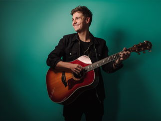 Promo James Reynard Acoustic Singer Guitarist North Yorkshire