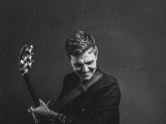 Promo James Reynard Acoustic Singer Guitarist North Yorkshire