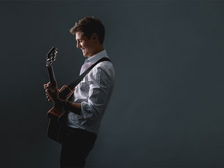 Promo James Reynard Acoustic Singer Guitarist North Yorkshire