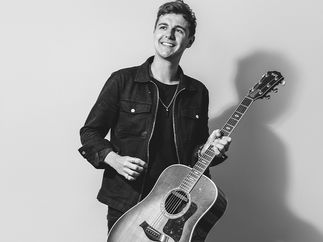 Promo James Reynard Acoustic Singer Guitarist North Yorkshire