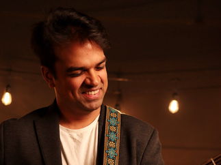 Promo Jamie B Singer Guitarist London