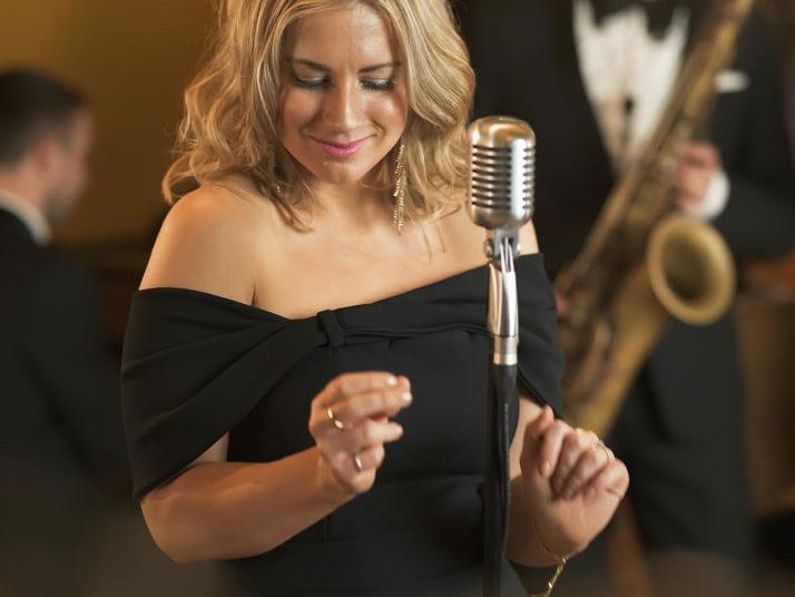 artists similar to Josie and The Vintage Show