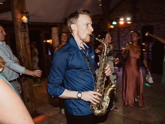Promo Classic Sax Saxophonist performing with backing tracks Kent