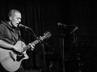 Promo Joe Brian Singer Guitarist Hampshire