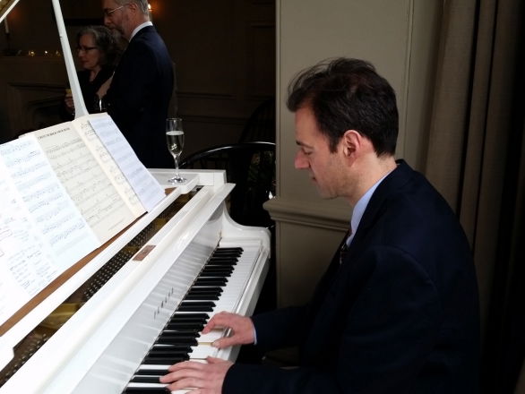 Promo Jon M Pianist Surrey
