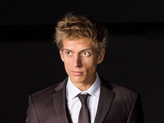 Promo Comedy Juggler Street Performer Bristol