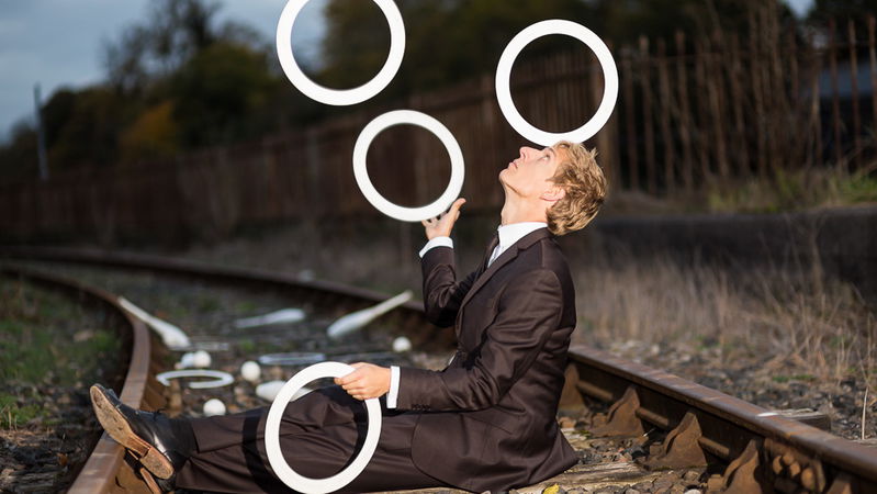 party entertainers comedy juggler