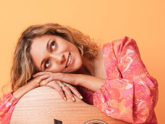 Promo Kelly Barnes Solo Singer Guitarist Northamptonshire