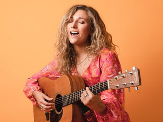 Promo Kelly Barnes Solo Singer Guitarist Northamptonshire