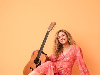 Promo Kelly Barnes Solo Singer Guitarist Northamptonshire