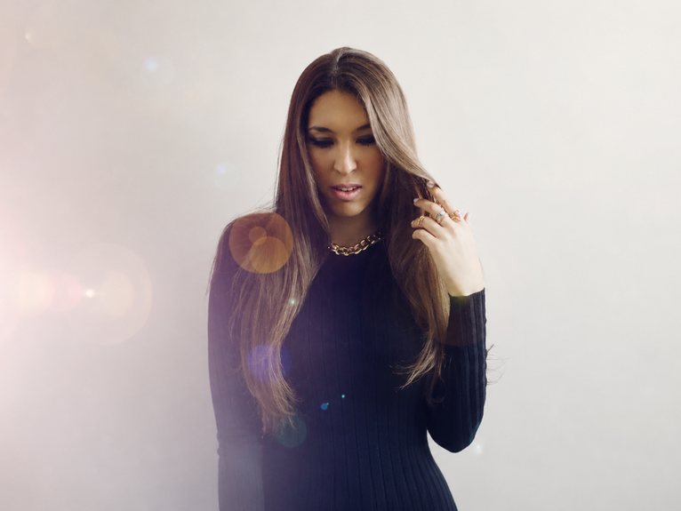 artists similar to Kiara