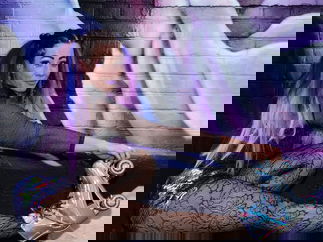 Promo Circus Cabaret Show Circus Performer East Sussex