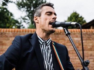 Promo Lars Singer Guitarist East Sussex