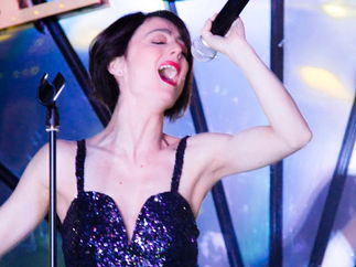 Promo Laura J Solo Singer With Tracks Essex