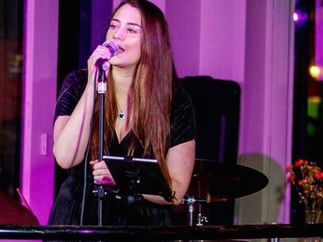 Promo Leah Bella Solo Singer With Tracks Essex