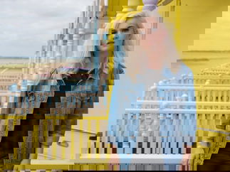 Promo Lianne Solo Singer / Guitarist Essex