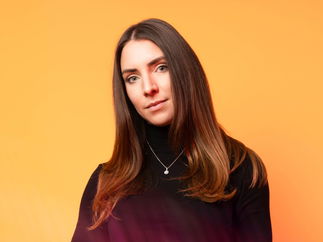 Promo Lianne Kay Piano Singer-Pianist Dorset