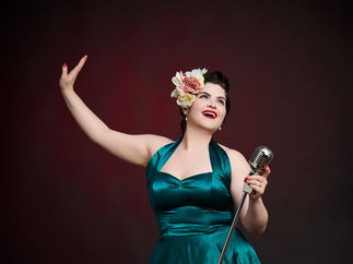 Promo Lily Belle Solo Singer With Tracks Bedfordshire