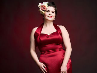 Promo Lily Belle Solo Singer With Tracks Bedfordshire