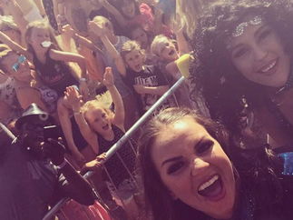 Promo Little Mixed Tribute Act Merseyside