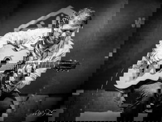 Promo Chris Acoustic Solo Singer/Guitarist Shropshire