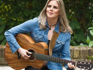 Promo Online Gigs With LJ Acoustic Singer/Guitarist London